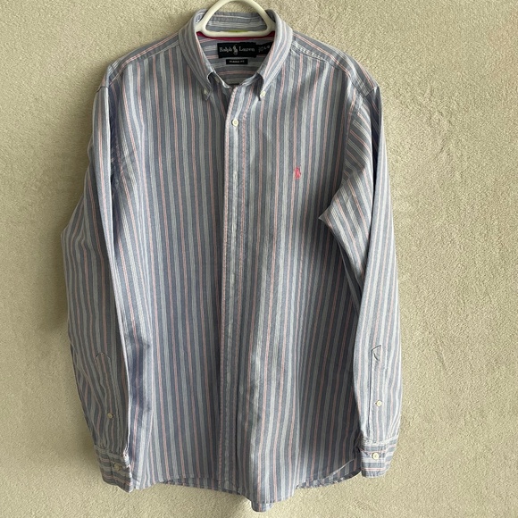 Ralph Lauren Classic Fit Dress Shirt. - Picture 1 of 8